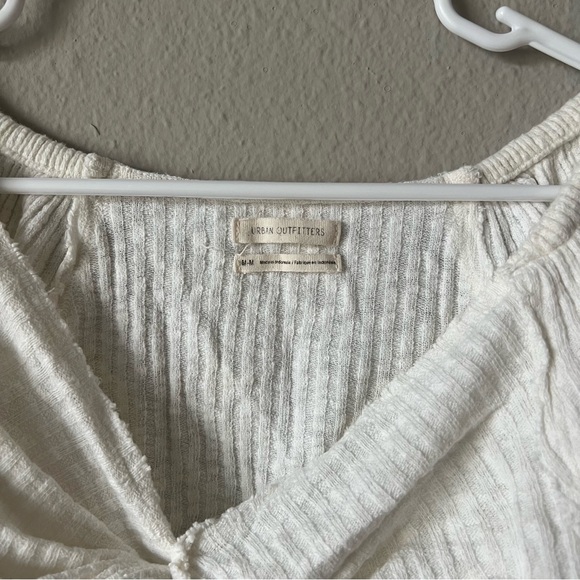 Urban Outfitters Lena Twist Front Top - Picture 7 of 8